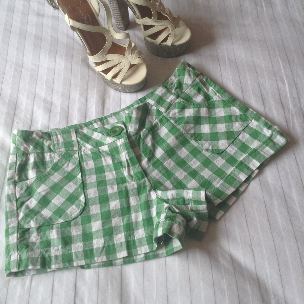Have Green and White Gingham Women’s Shorts